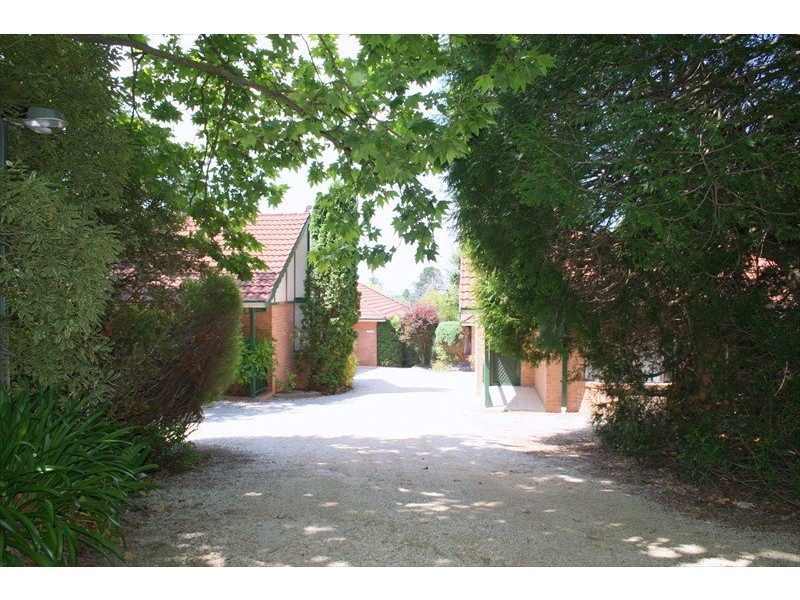 Villa 9 4-8 Hume Avenue, Wentworth Falls NSW 2782