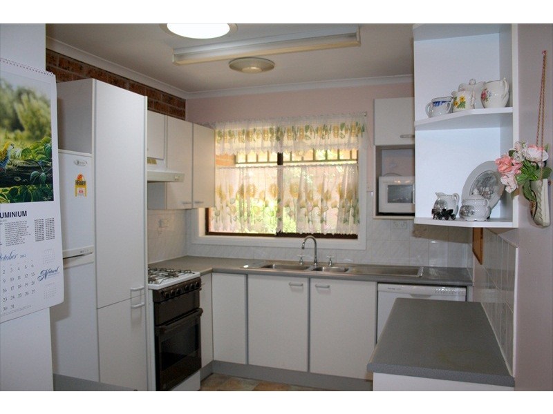 Villa 9 4-8 Hume Avenue, Wentworth Falls NSW 2782