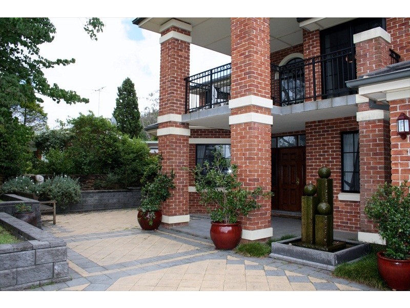 58 Bate Street, Wentworth Falls NSW 2782