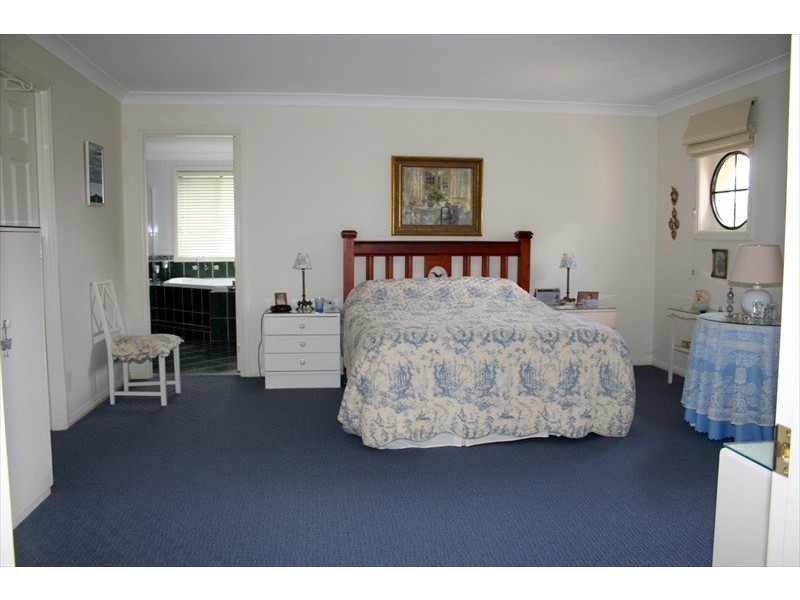 58 Bate Street, Wentworth Falls NSW 2782