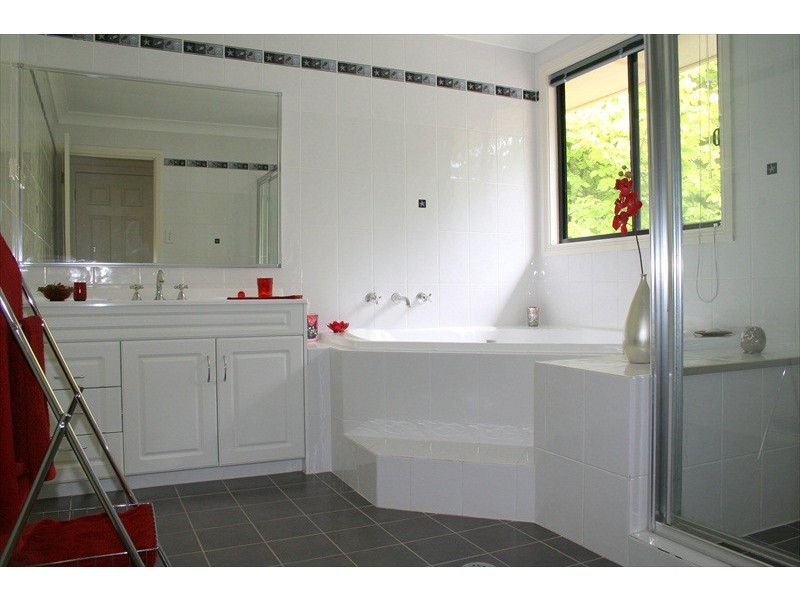 58 Bate Street, Wentworth Falls NSW 2782