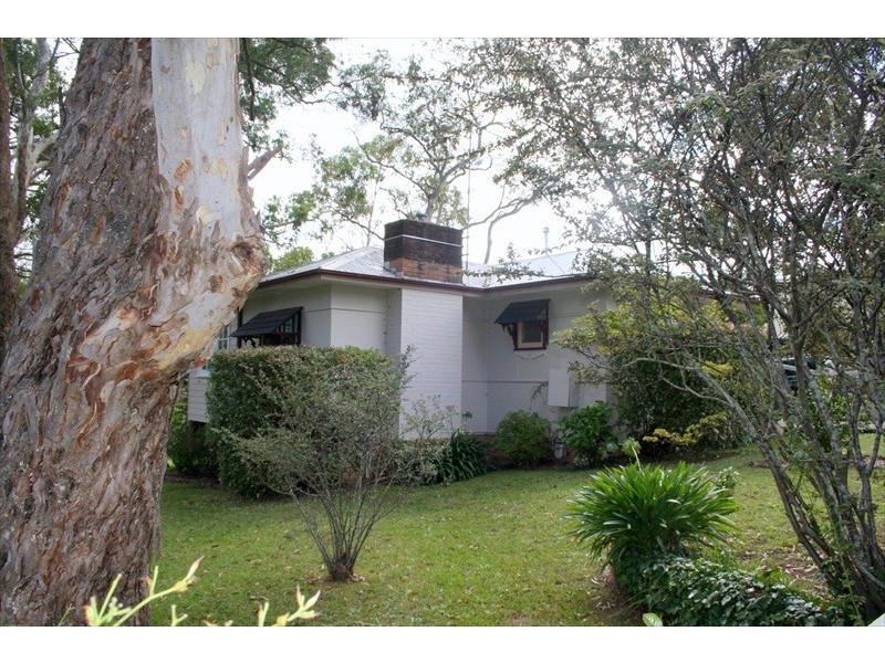 9 Parkes Street, Wentworth Falls NSW 2782