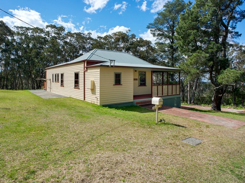 28 Westbourne Avenue, Wentworth Falls NSW 2782