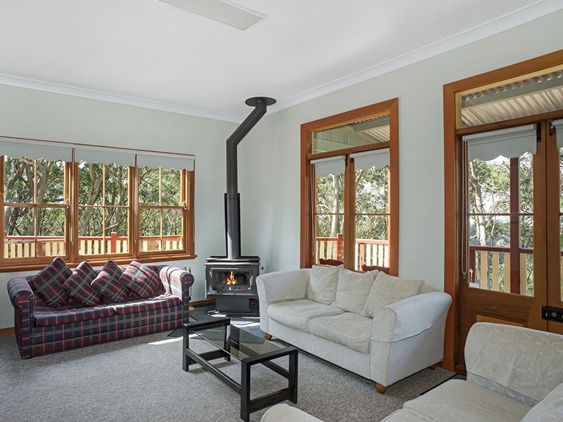 28 Westbourne Avenue, Wentworth Falls NSW 2782