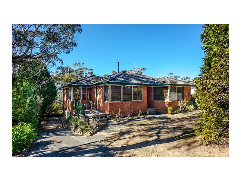 45 Edward Pde, Wentworth Falls NSW 2782