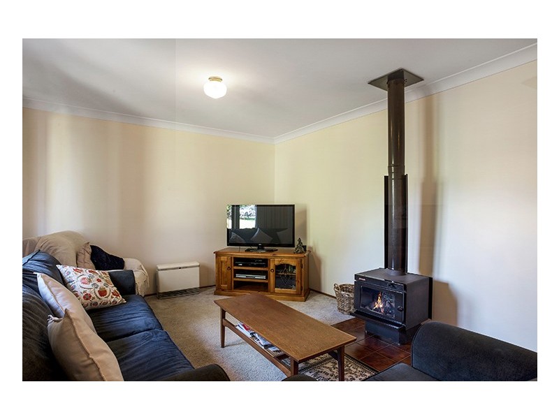 20 Maple Grove, Wentworth Falls NSW 2782