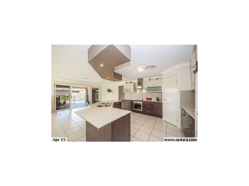 7 Oriele Close, Banksia Beach QLD 4507