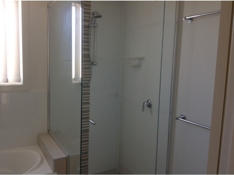 1/3 Third Avenue, Bongaree QLD 4507