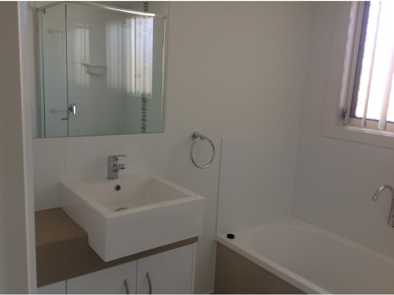 1/3 Third Avenue, Bongaree QLD 4507