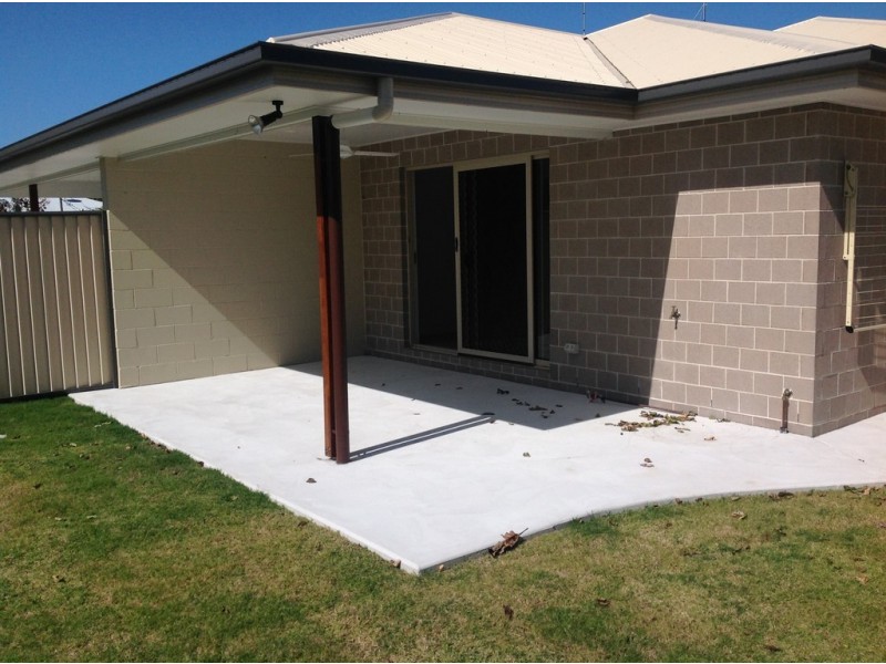 1/3 Third Avenue, Bongaree QLD 4507
