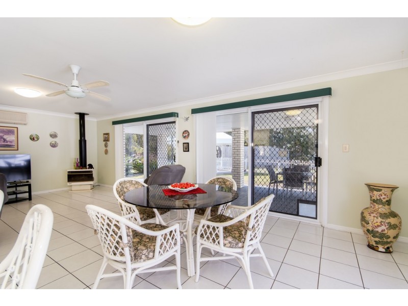 23 Howard Court, Sandstone Point QLD 4511