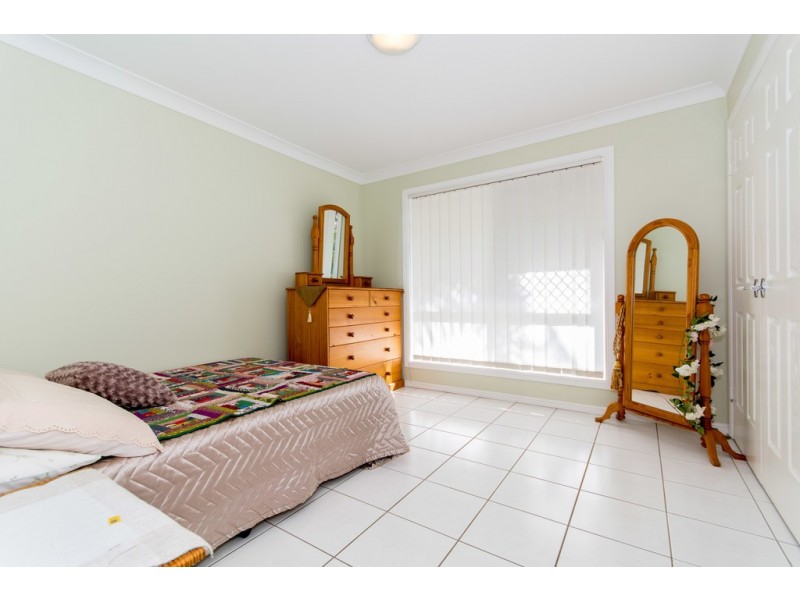 23 Howard Court, Sandstone Point QLD 4511