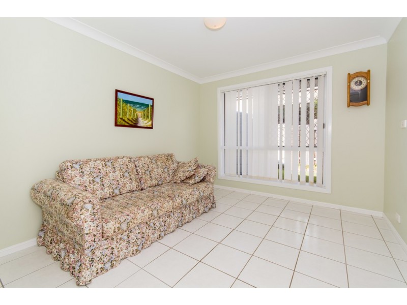 23 Howard Court, Sandstone Point QLD 4511