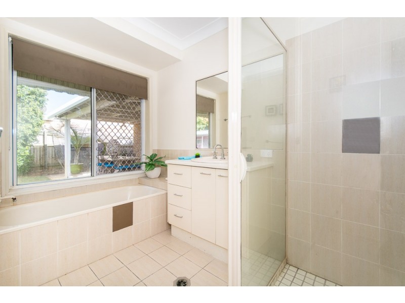 1 Woods Court, Woorim QLD 4507