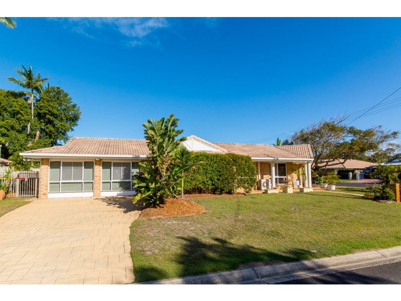 1 Woods Court, Woorim QLD 4507