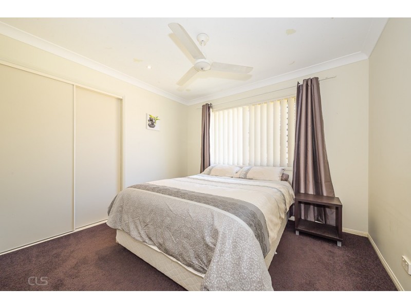 5 Dunwich Court, Sandstone Point QLD 4511
