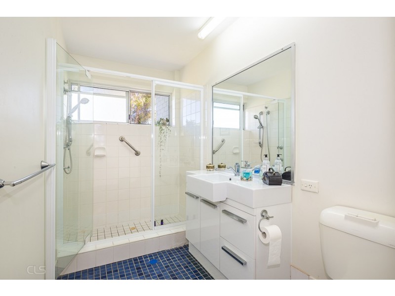22B/10 Spinnaker Drive, Sandstone Point QLD 4511
