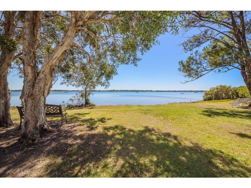 22B/10 Spinnaker Drive, Sandstone Point QLD 4511