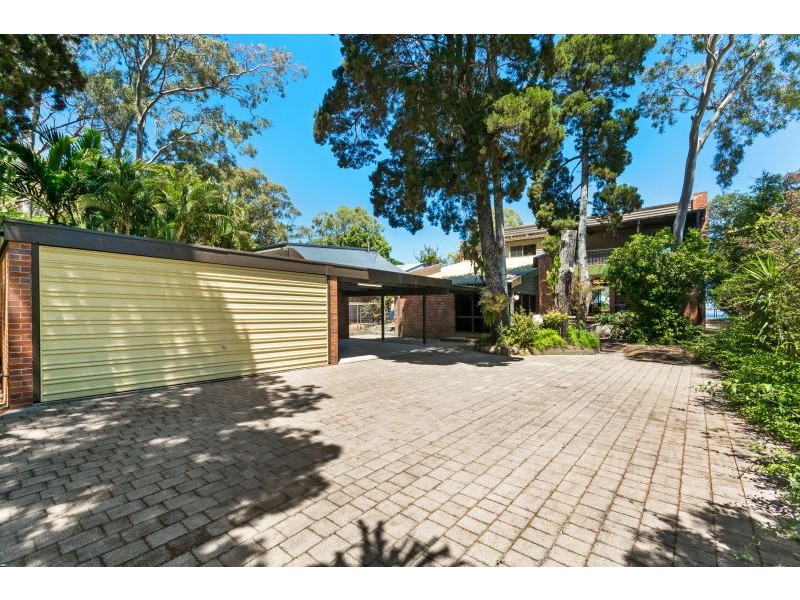 9 The Boulevarde, Bongaree QLD 4507
