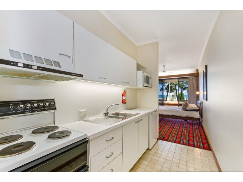 9 The Boulevarde, Bongaree QLD 4507