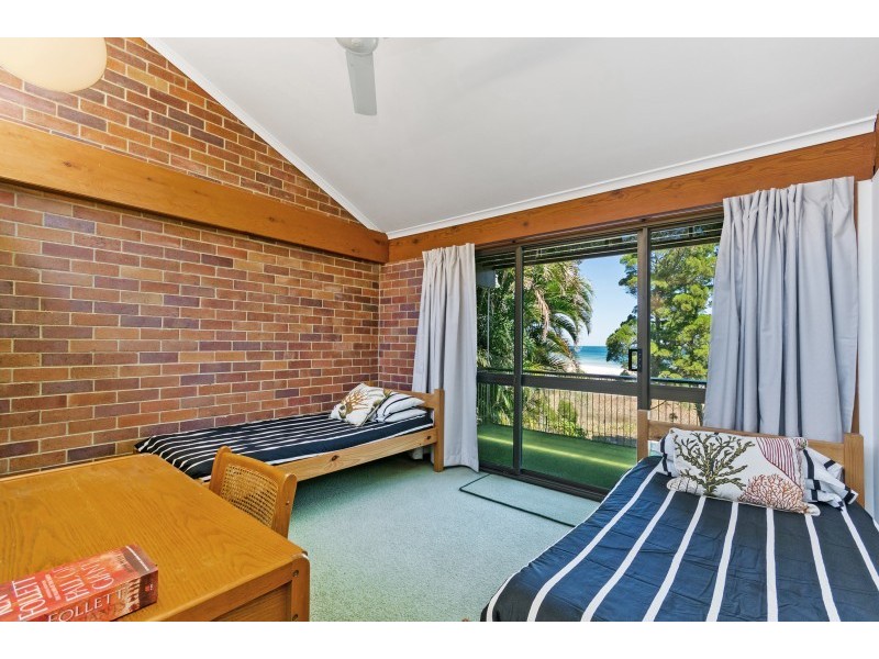 9 The Boulevarde, Bongaree QLD 4507