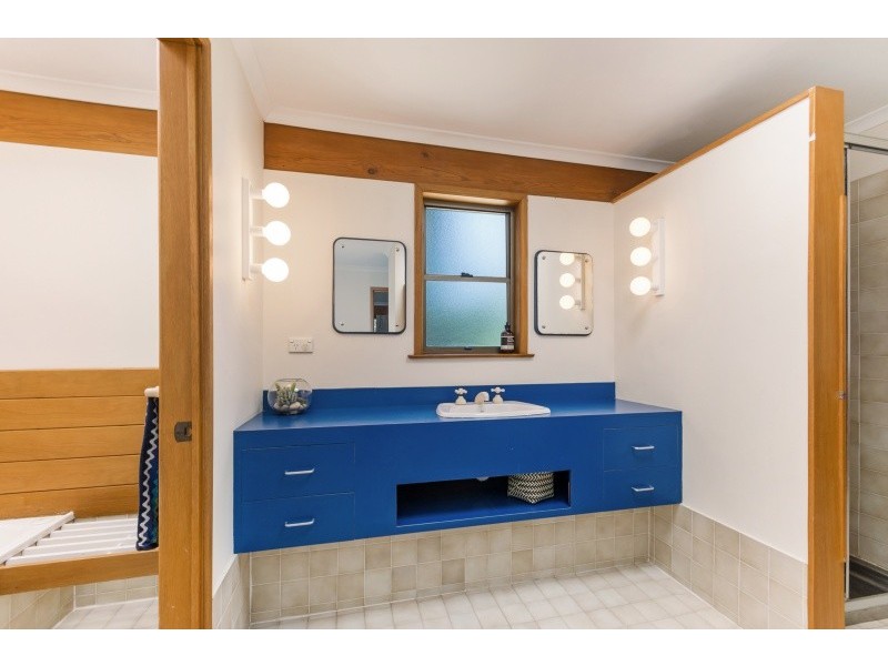 9 The Boulevarde, Bongaree QLD 4507