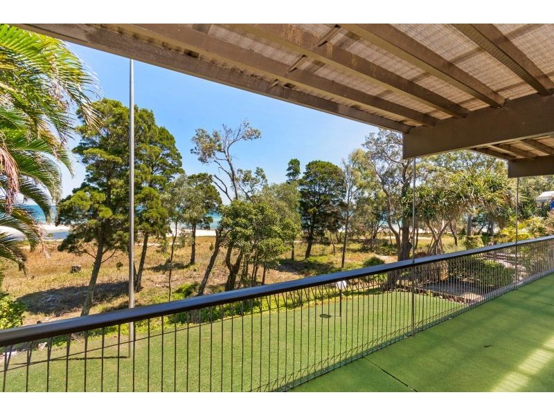 9 The Boulevarde, Bongaree QLD 4507