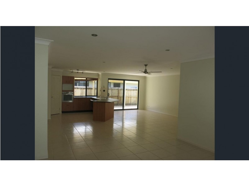 Sandstone Point QLD 4511
