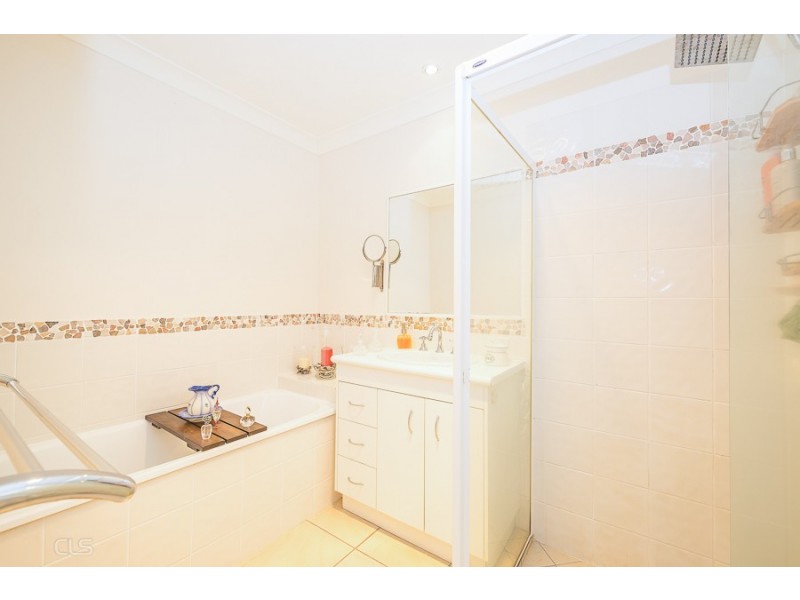 9 Cronulla Place, Sandstone Point QLD 4511