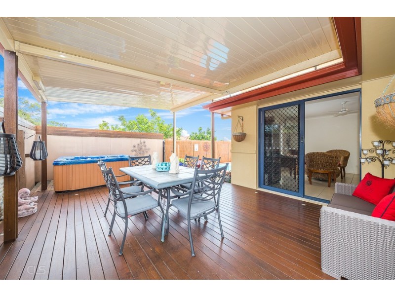 9 Cronulla Place, Sandstone Point QLD 4511