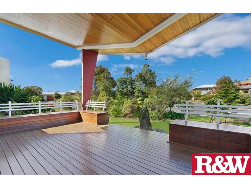 1 Blueberry Street, Banksia Beach QLD 4507