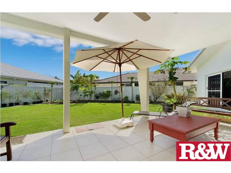 1 Blueberry Street, Banksia Beach QLD 4507
