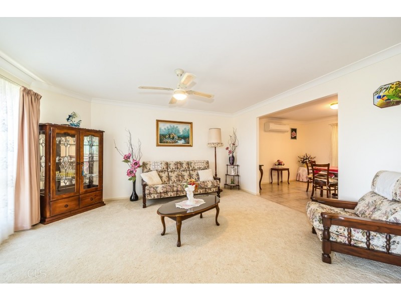 12 Jefferies Place, Sandstone Point QLD 4511