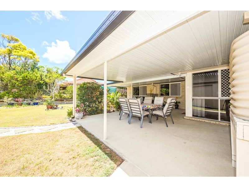 12 Jefferies Place, Sandstone Point QLD 4511