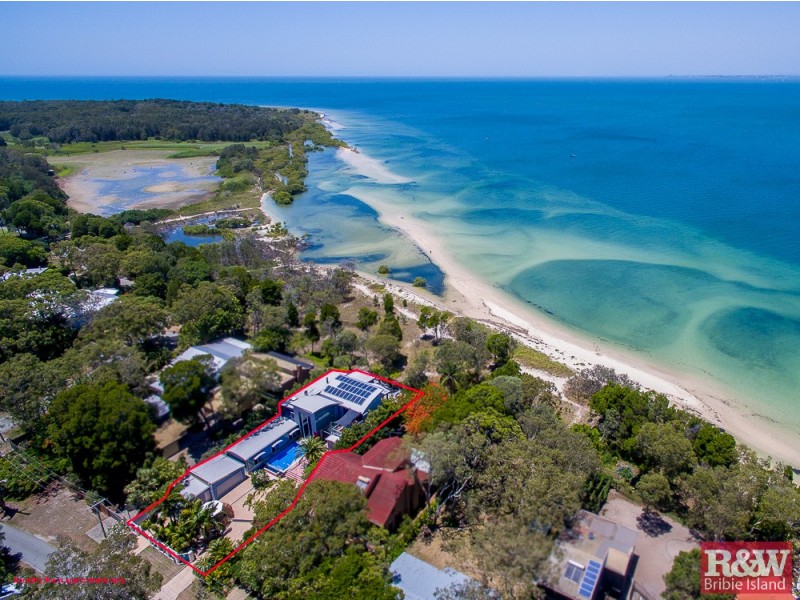 7 The Boulevarde, Bongaree QLD 4507