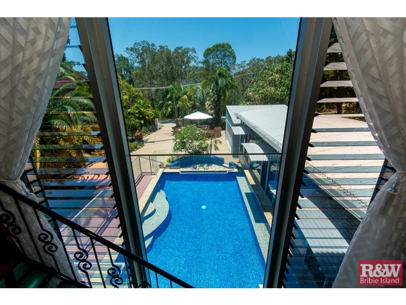 7 The Boulevarde, Bongaree QLD 4507