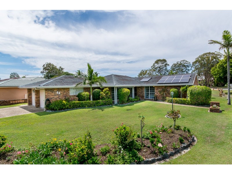 43 Solander Esplanade, Banksia Beach QLD 4507