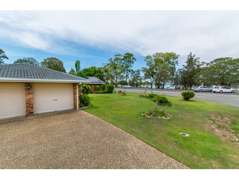 43 Solander Esplanade, Banksia Beach QLD 4507