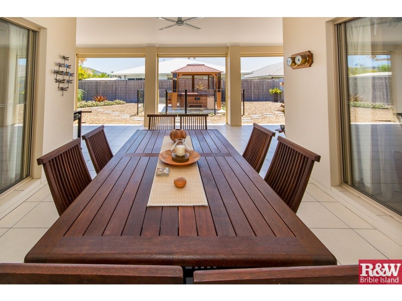 74 Pentas Drive, Bongaree QLD 4507