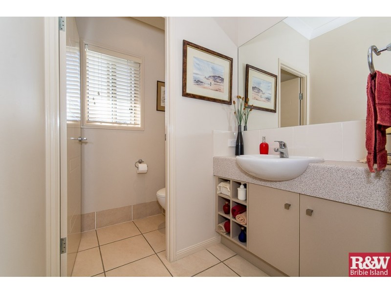 32 Kooringal Way, Sandstone Point QLD 4511