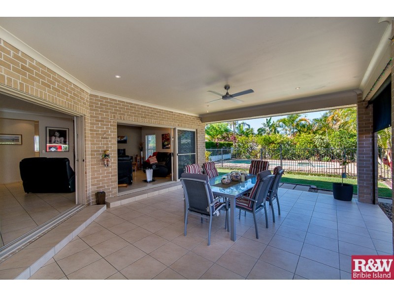 32 Kooringal Way, Sandstone Point QLD 4511