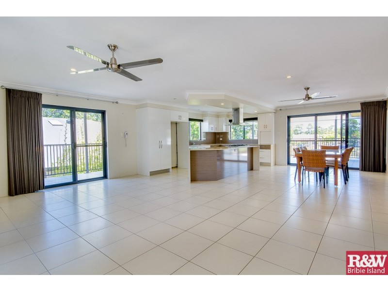6 Third Ave, Bongaree QLD 4507