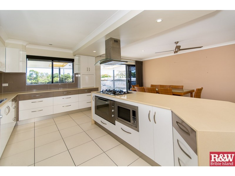 6 Third Ave, Bongaree QLD 4507