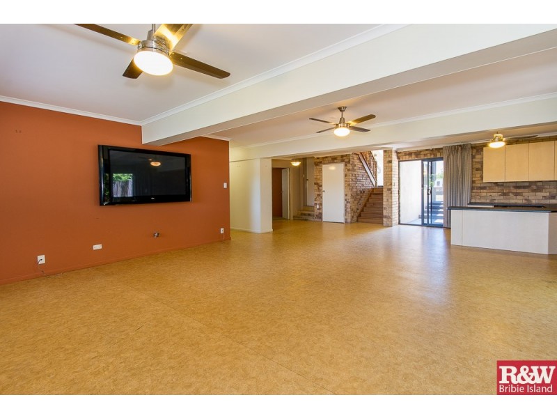 6 Third Ave, Bongaree QLD 4507