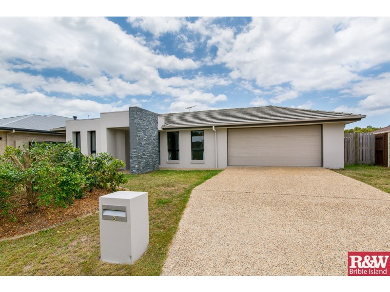 5 Riverstone Street, Ningi QLD 4511