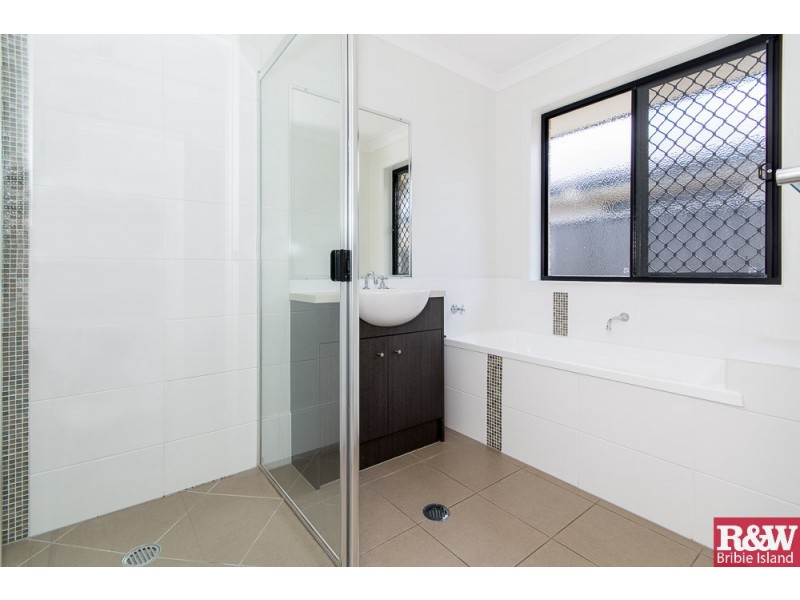5 Riverstone Street, Ningi QLD 4511