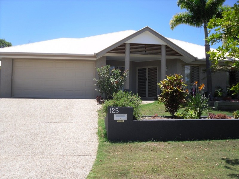 125 Cosmos Avenue, Banksia Beach QLD 4507