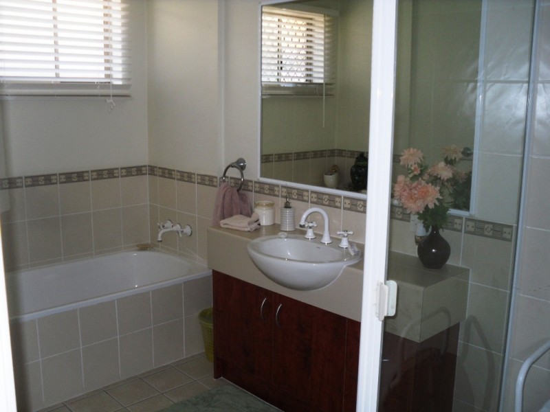 125 Cosmos Avenue, Banksia Beach QLD 4507