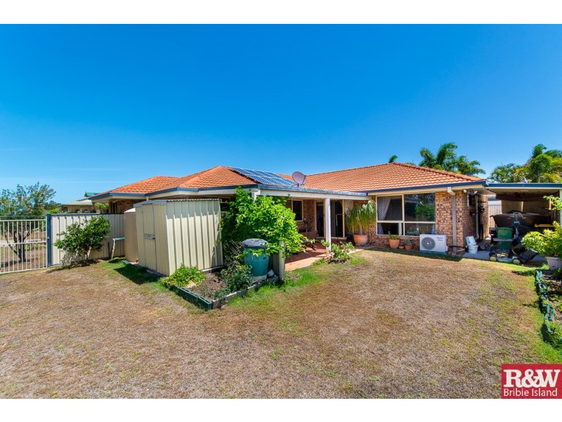 2 Seaforth Street, Sandstone Point QLD 4511