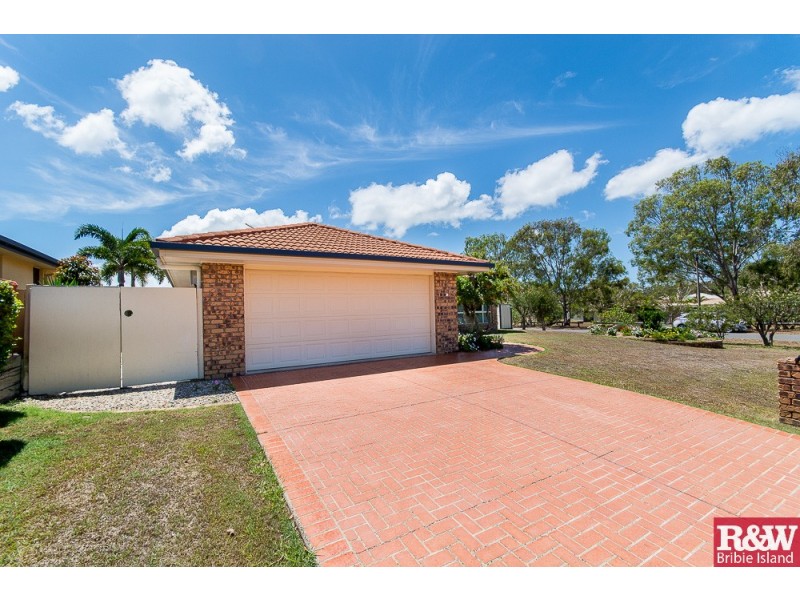 2 Seaforth Street, Sandstone Point QLD 4511